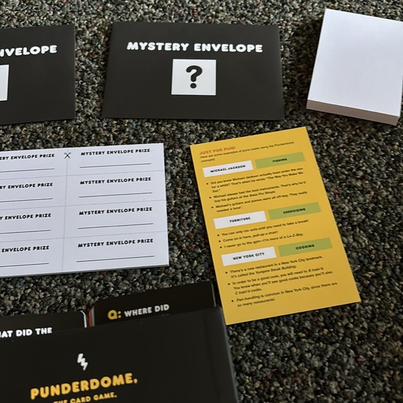 Punderdome - Card Game - Picture 5 of 6